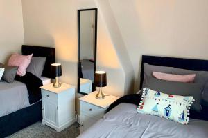 Llit o llits en una habitació de Durham House - Fantastic Location and Great Price in Scarborough