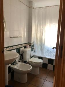 A bathroom at Alojamiento Noe