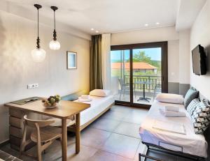 Posezení v ubytování Dionysus Apartments & Suites