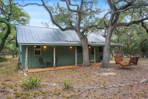 Gallery image of Burnett Ranch Cabins- Rosemary in Wimberley