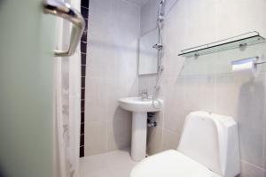 Koupelna v ubytování KSTAR METRO Hotel