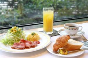 Svečiams siūlomi pusryčių variantai apgyvendinimo įstaigoje Hotel Central Sendai