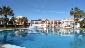 The swimming pool at or close to Vera Natura Apartamento Iker