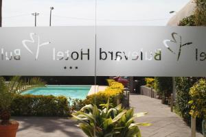 Bazén v ubytování Hotel Bulevard nebo v jeho okolí
