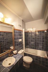 A bathroom at Posada Cicero