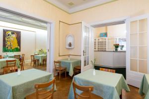 Posezení v ubytování W22 Hotel am Kurfürstendamm