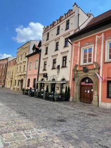 Fotografia z galérie ubytovania Secret Garden Kraków - Wonderful City Centre Apartment - Ground Floor - Quiet Location v Krakove