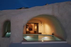 المسبح في Divine Cave Experience أو بالجوار