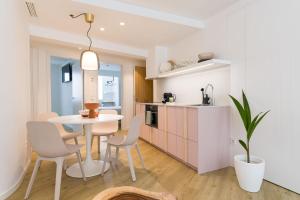 Η κουζίνα ή μικρή κουζίνα στο SEIS ALDABAS Apartamentos