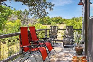 Μπαλκόνι ή βεράντα στο Arbor House of Dripping Springs - Safari House +11 φωτογραφίες