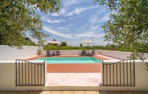 Bazén v ubytovaní Villa Relax Figurella alebo v jeho blízkosti