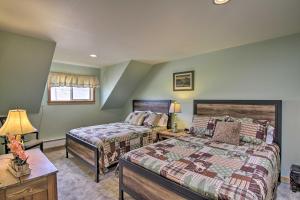 Gallery image of Airy Emigrant Townhome with Sweeping Mtn Views! in Emigrant