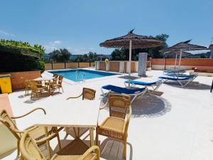 Bazén v ubytovaní Hotel Sierra de Ubrique alebo v jeho blízkosti