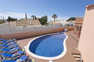 Πισίνα στο ή κοντά στο Villa Siroco by Villa Plus