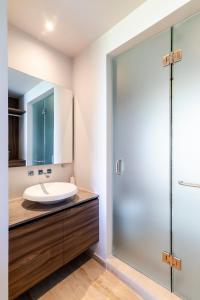 Et badeværelse på MAGNÍFICO ESTUDIO CON ROOFTOP CERCA DE 5TA AVENIDA