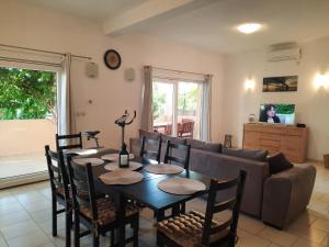 Gallery image of Two Bedroom Apartment ''Sunrise'' in Pakoštane