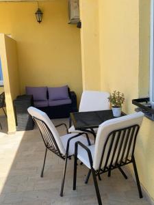 Uma área de estar em Apartment Marino