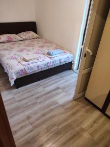 Apartment Perutović客房内的一张或多张床位