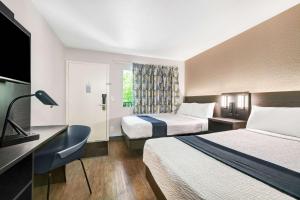 Säng eller sängar i ett rum på Motel 6-Issaquah, WA - Seattle - East