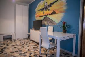 Część wypoczynkowa w obiekcie FLY HOUSE BOLOGNA...un appartamento al volo