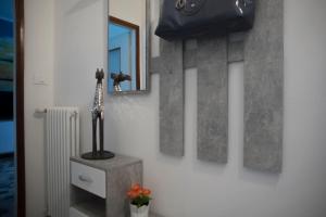 Zdjęcie z galerii obiektu FLY HOUSE BOLOGNA...un appartamento al volo w Bolonii