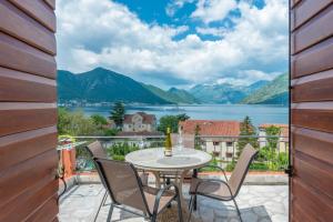 Foto de la galería de Apartments Nikčević en Kotor