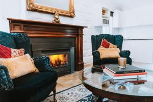 Area soggiorno di A Loft In The Mill Boutique Accommodation