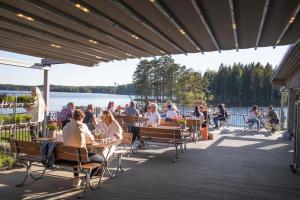 Hosté ubytování Lakelodge