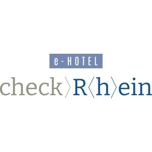 ein Schild für ein Hotel mit den Worten „Check rkenna“ in der Unterkunft Hotel Check-Rhein - Self Check-in in Neuenburg am Rhein