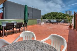 Fotografia z galérie ubytovania Albatros Apartament per 5 persones en ple centre amb gran terrassa i aparcament a 5 minuts de la Platja Gran v destinácii Platja  d'Aro