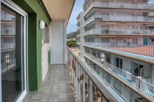 Balkón alebo terasa v ubytovaní Albatros Apartament per 5 persones en ple centre amb gran terrassa i aparcament a 5 minuts de la Platja Gran