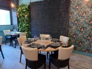 Photo de la galerie de l'établissement Le Cotentin Appart'hôtels & Restaurant le Cot', à Portbail