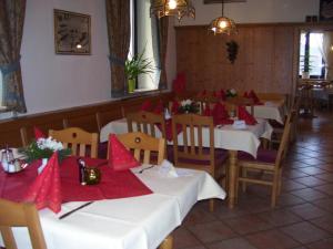 Restaurace v ubytování Hotel Landgasthof Hacker