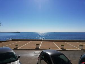 Photo de la galerie de l'établissement Veranda sul mare - casa vacanze FRONTE MARE, à Sciacca