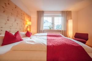 Postel nebo postele na pokoji v ubytování Arlsuites