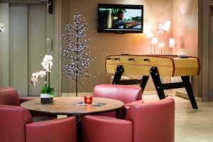 Lounge nebo bar v ubytování Campanile Toulouse Purpan