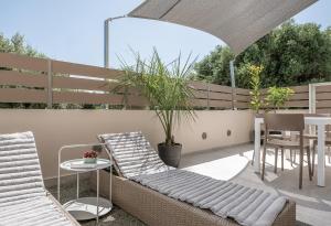 A balcony or terrace at Margiani Studio & Apartment