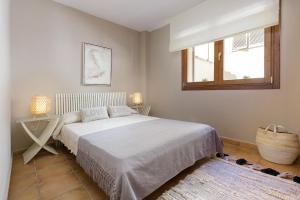 Posteľ alebo postele v izbe v ubytovaní Lets Holidays new apartment close to the beach