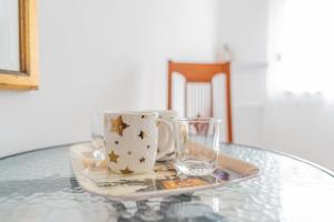 Příslušenství pro přípravu čaje a kávy v ubytování Guesthouse Kamarin