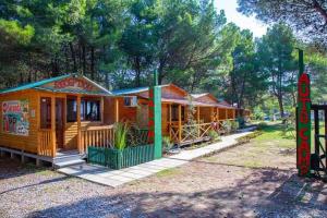 Gallery image of Saranda Beach Bungalow in Ulcinj