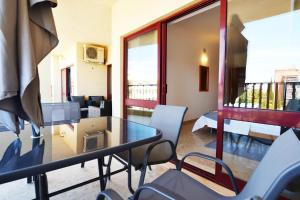 Balcony o terrace sa Algarve Porto Belo Apartment
