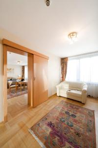 Posedenie v ubytovaní Hotel Mazowiecki Łódź