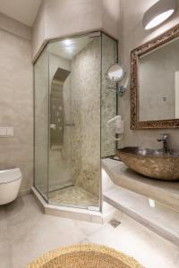 Koupelna v ubytování Thalassa Luxury Studios Lindos