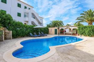 Bazén v ubytovaní Apartamento Estrella del Mar alebo v jeho blízkosti
