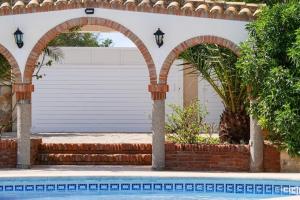 Bazén v ubytovaní Apartamento Estrella del Mar alebo v jeho blízkosti