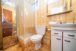 Kúpeľňa v ubytovaní HomeHolidaysRentals Miramar - Costa Barcelona