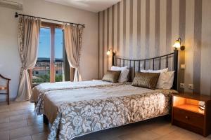 A bed or beds in a room at Country Inn Még 37 kép