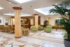 Lobbyn eller receptionsområdet på Hotel Marconi