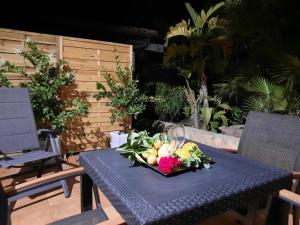 Vonkajšia záhrada v ubytovaní Exclusive Loft con piscina Dal Picciotto