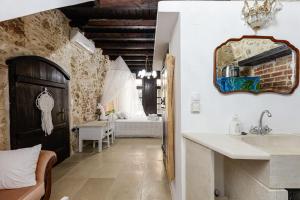 A bathroom at Antonia's House - Old town